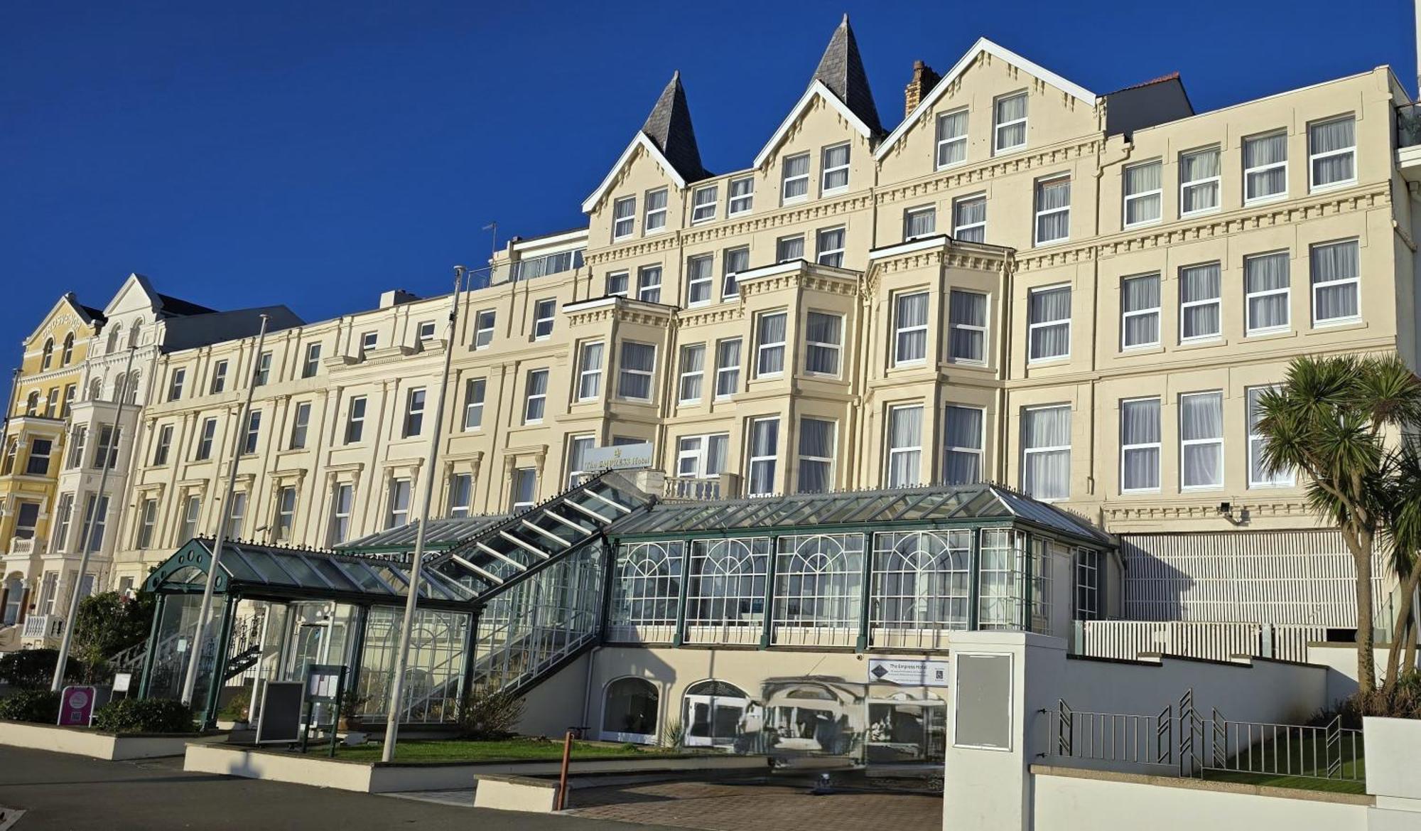 The Empress Hotel ดักลาส ภายนอก รูปภาพ