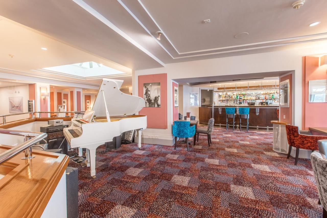 The Empress Hotel ดักลาส ภายนอก รูปภาพ